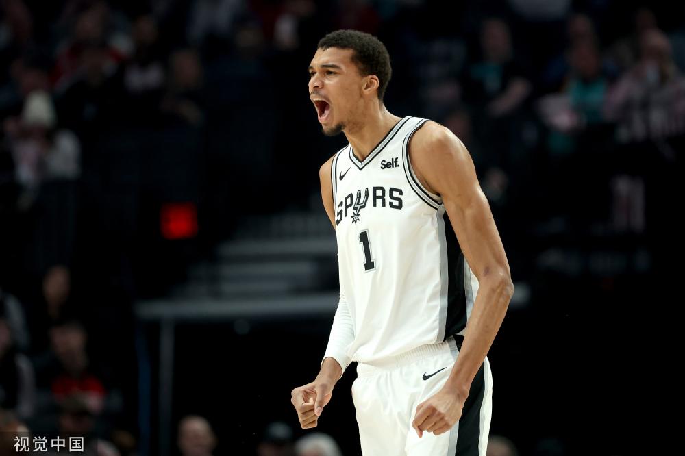 中国男足亚 中国男足亚