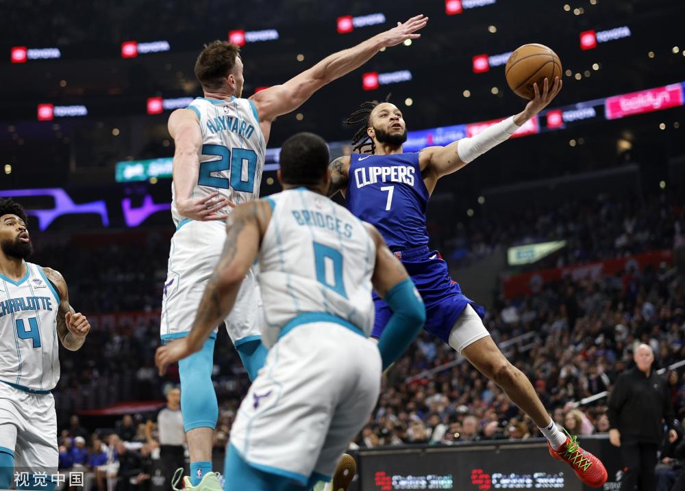 他们对比赛 他们对比赛