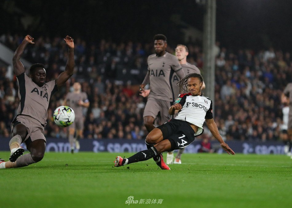 8强赛中仍 8强赛中仍